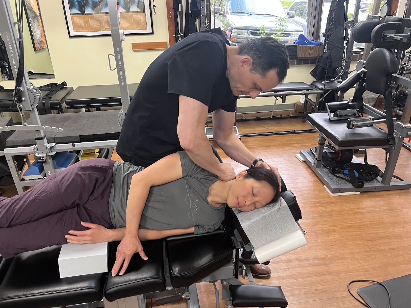 Side adjusting Dr. Cummins Bellevue